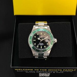 Invicta Pro Diver 37.5mm Men's Watch Stainless Steel Green Bezel Black Dial